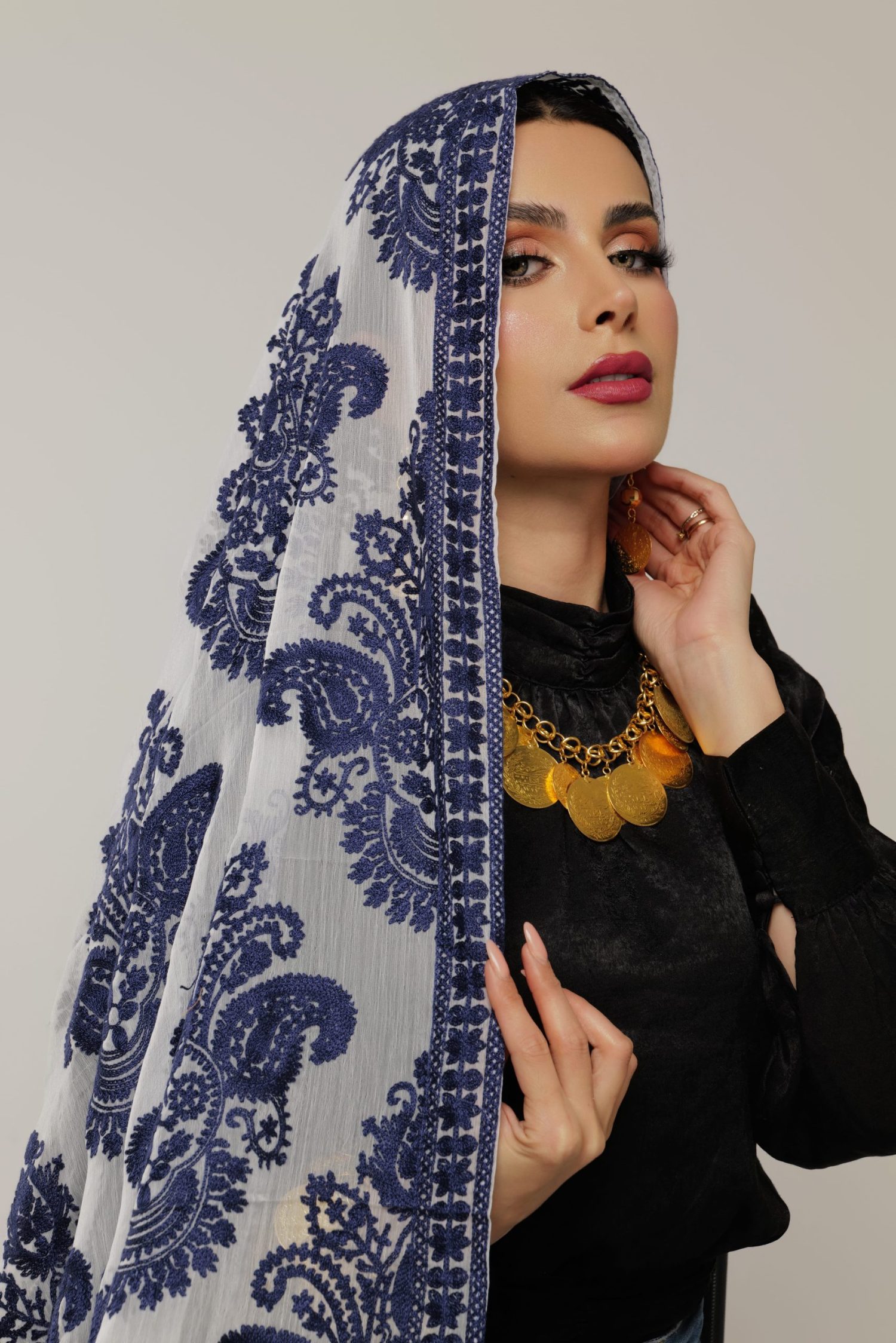 Royal Grace Premium Shawl